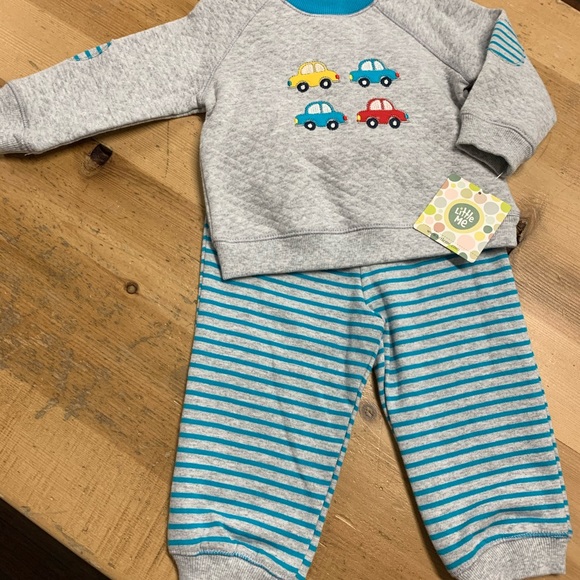 Adorable sweat outfit with car 🚗 appliqué - Picture 4 of 8